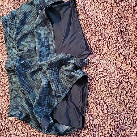 Athletic shorts - Picture 4 of 4